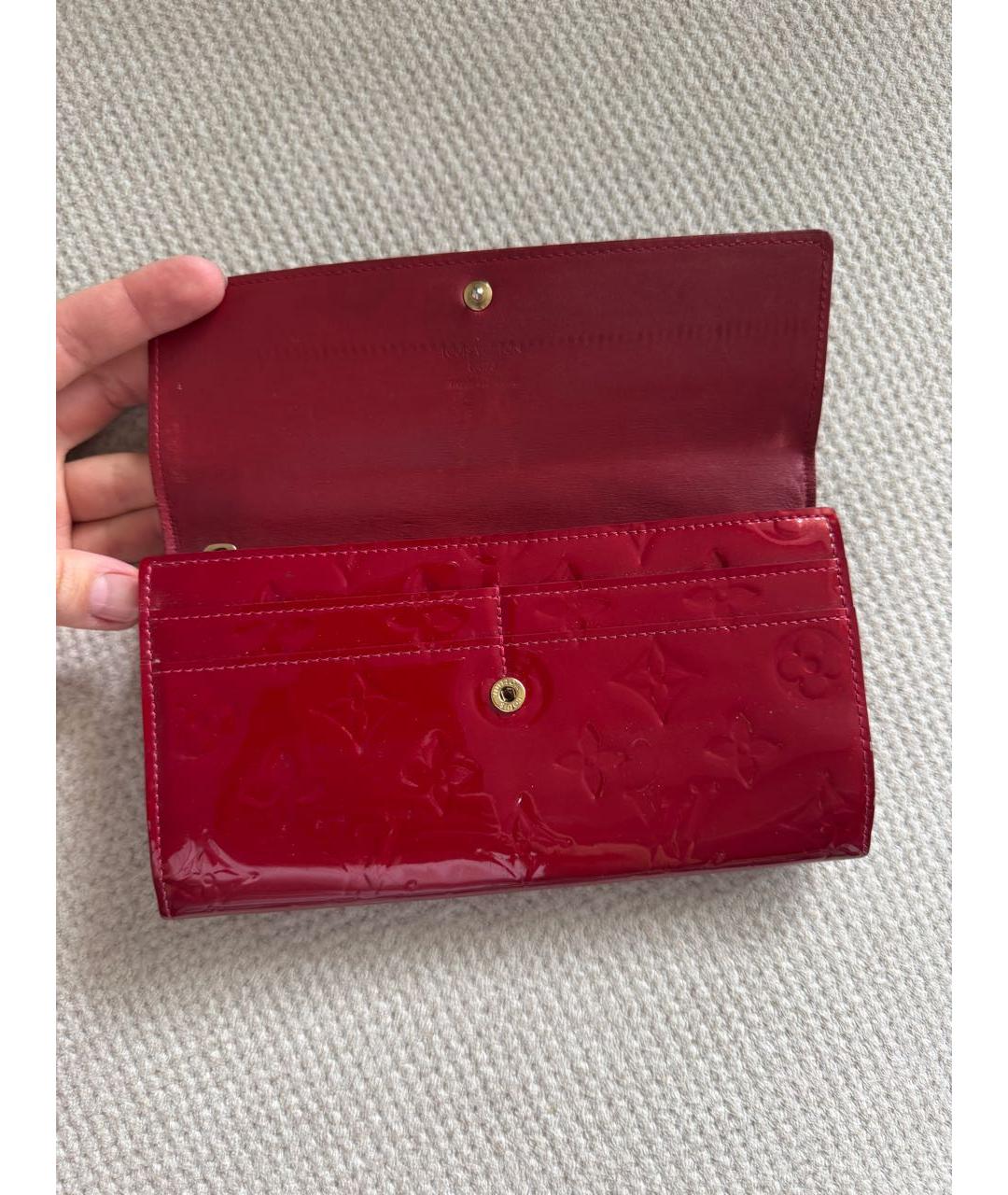 LOUIS VUITTON Красный кошелек из лакированной кожи, фото 8