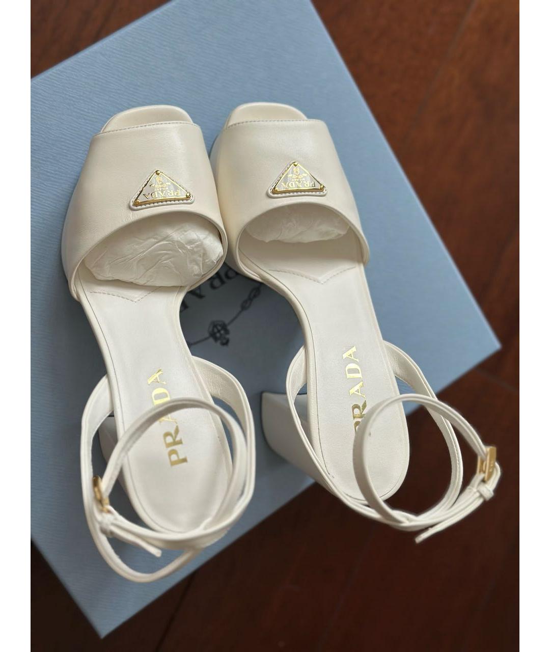 PRADA Белые кожаные босоножки, фото 3