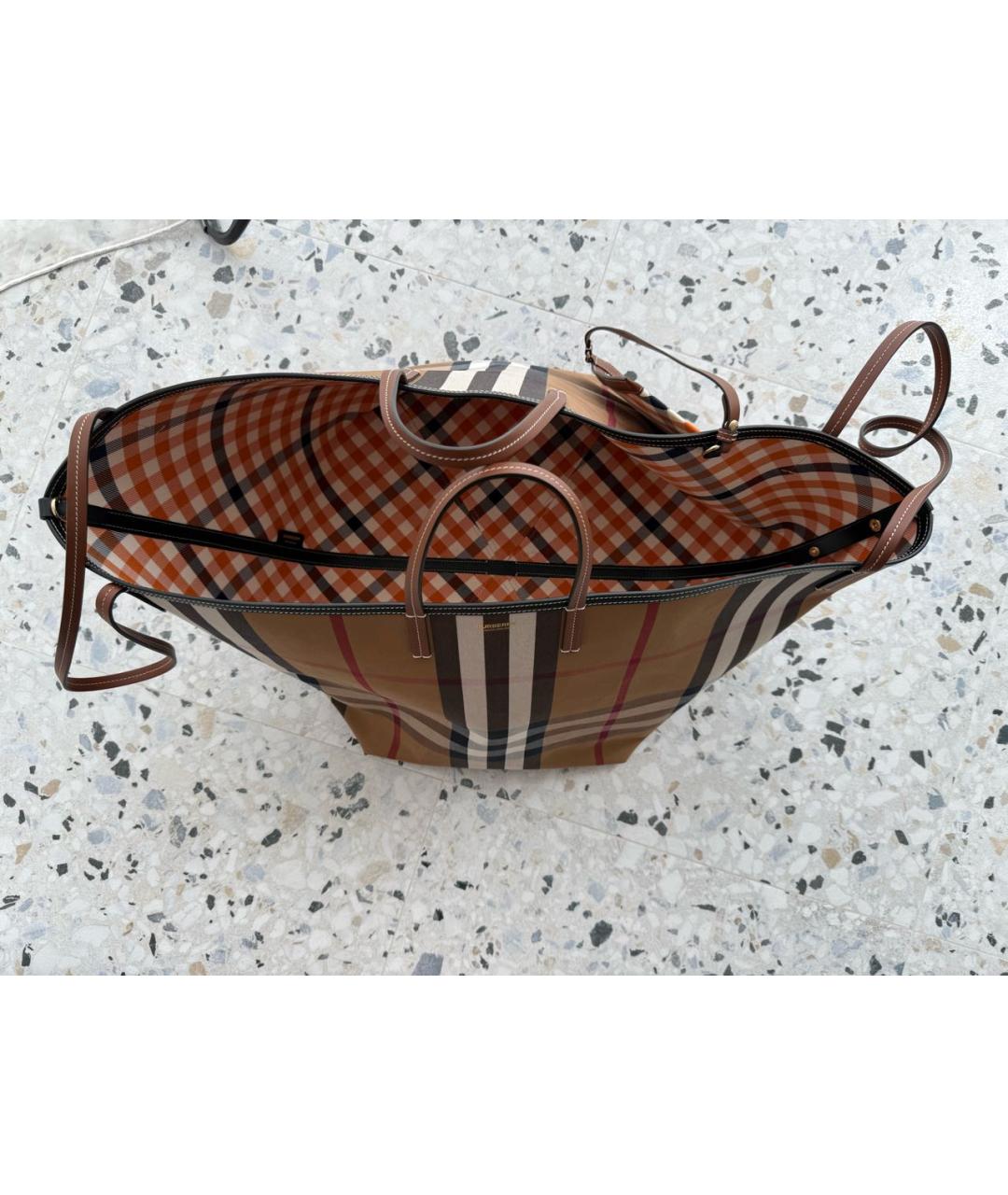 BURBERRY Коричневая тканевая сумка тоут, фото 5