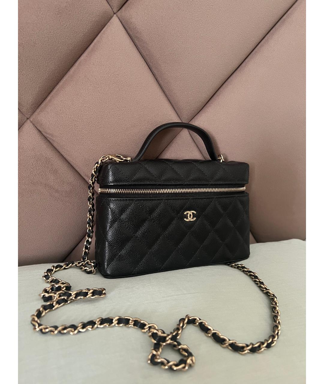 CHANEL Черная кожаная сумка с короткими ручками, фото 2