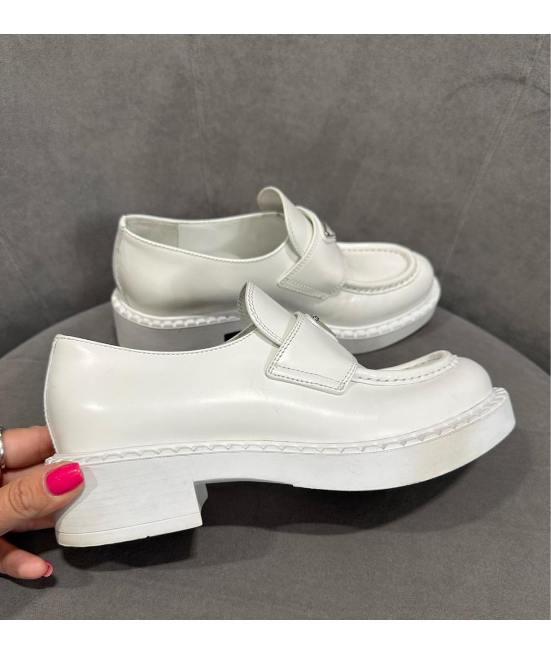 PRADA Белые кожаные лоферы, фото 5