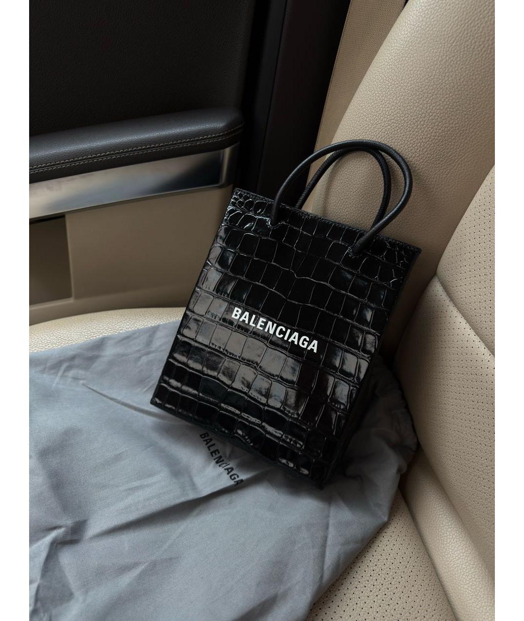 BALENCIAGA Черная сумка тоут из лакированной кожи, фото 2