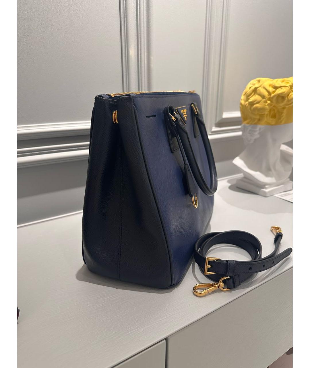 PRADA Темно-синяя кожаная сумка тоут, фото 5
