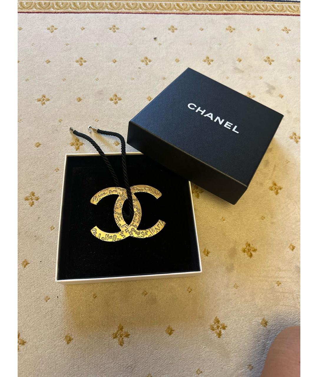 CHANEL Черная металлическая подвеска, фото 6