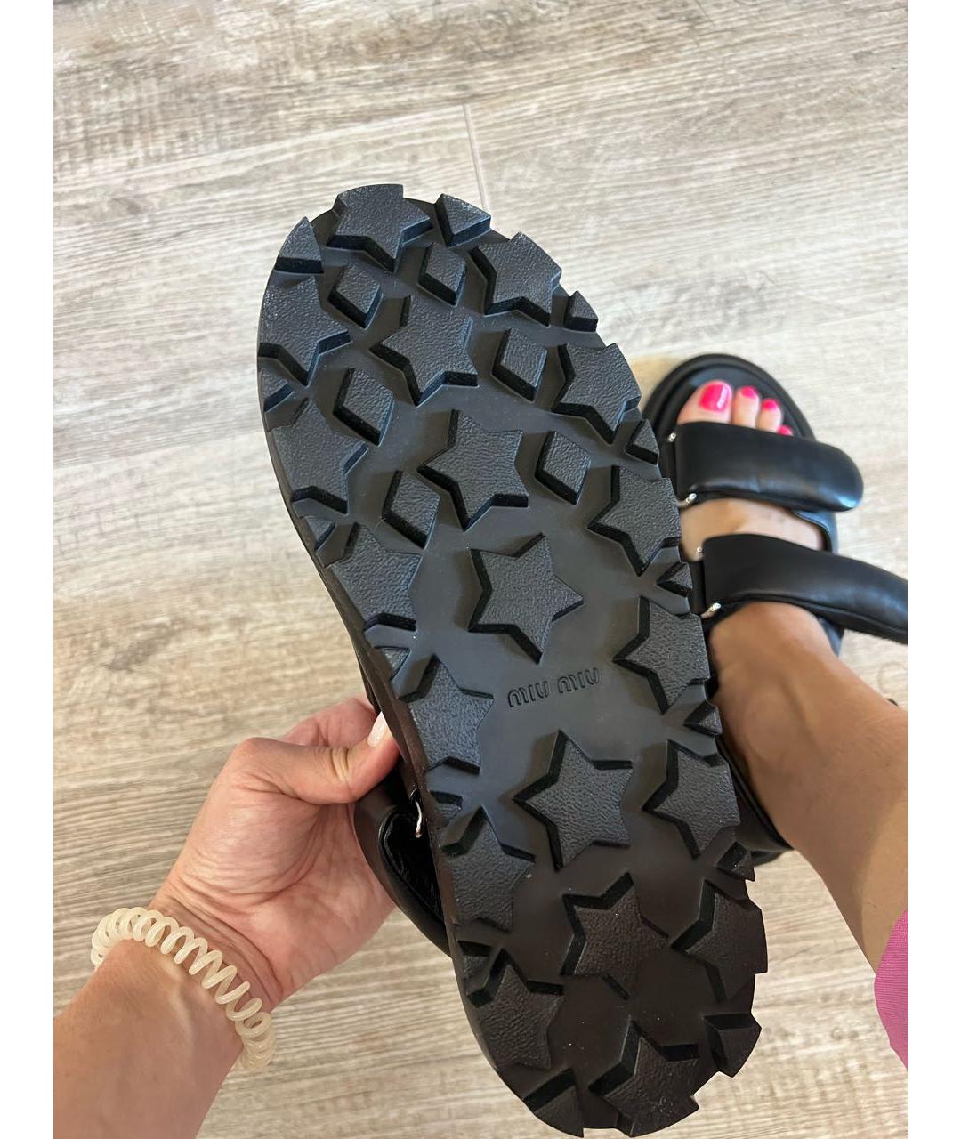MIU MIU Черные кожаные сандалии, фото 4