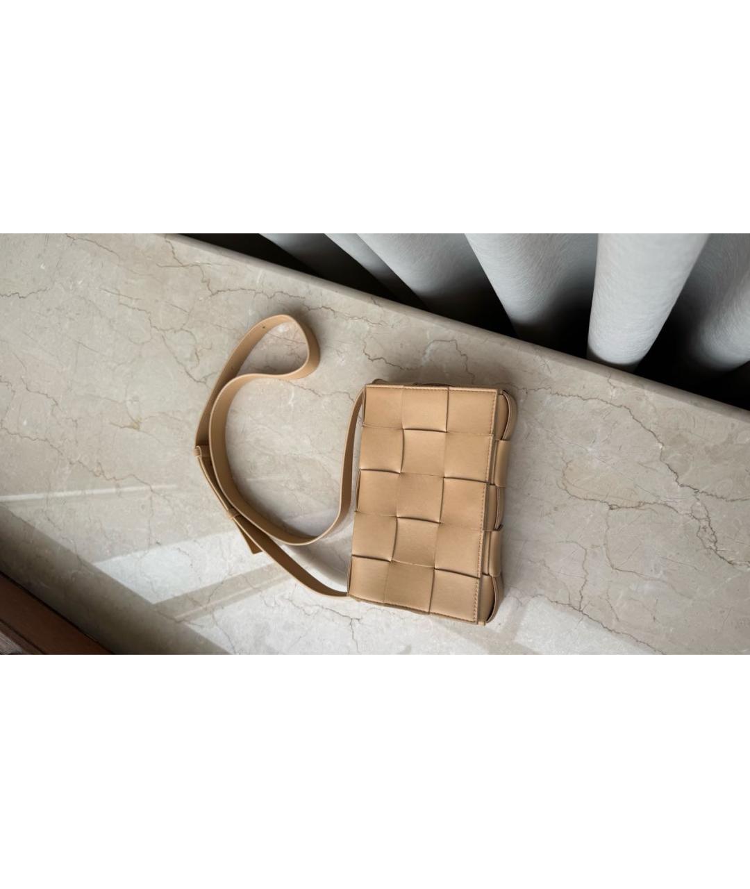 BOTTEGA VENETA Бежевая кожаная сумка через плечо, фото 2
