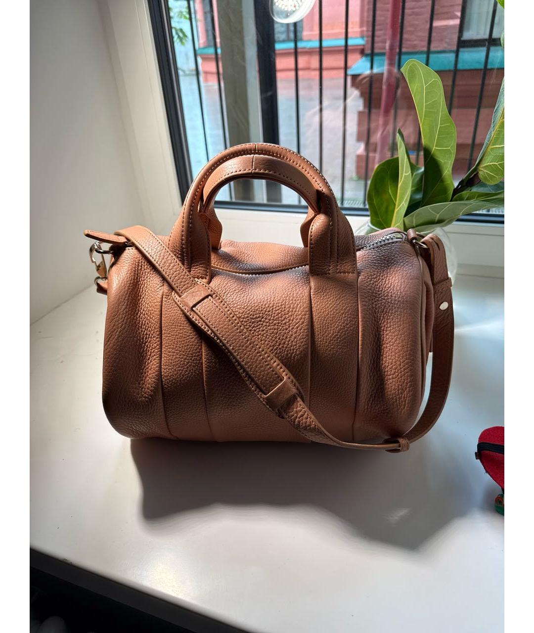 ALEXANDER WANG Коричневая кожаная сумка с короткими ручками, фото 2