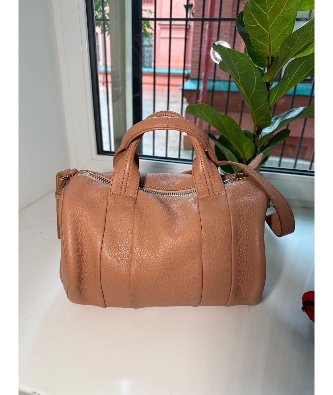 ALEXANDER WANG Коричневая кожаная сумка с короткими ручками, фото 5