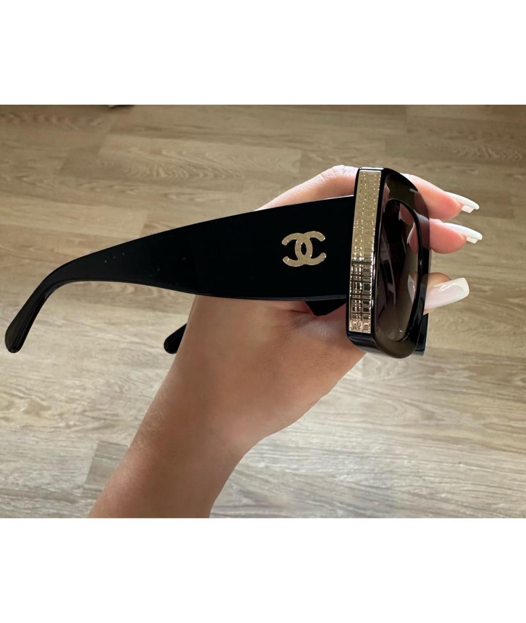 CHANEL Черные пластиковые солнцезащитные очки, фото 3