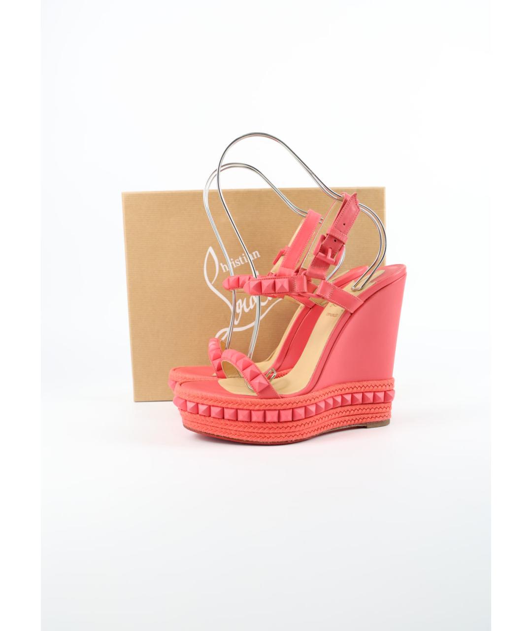 CHRISTIAN LOUBOUTIN Коралловые кожаные босоножки, фото 6