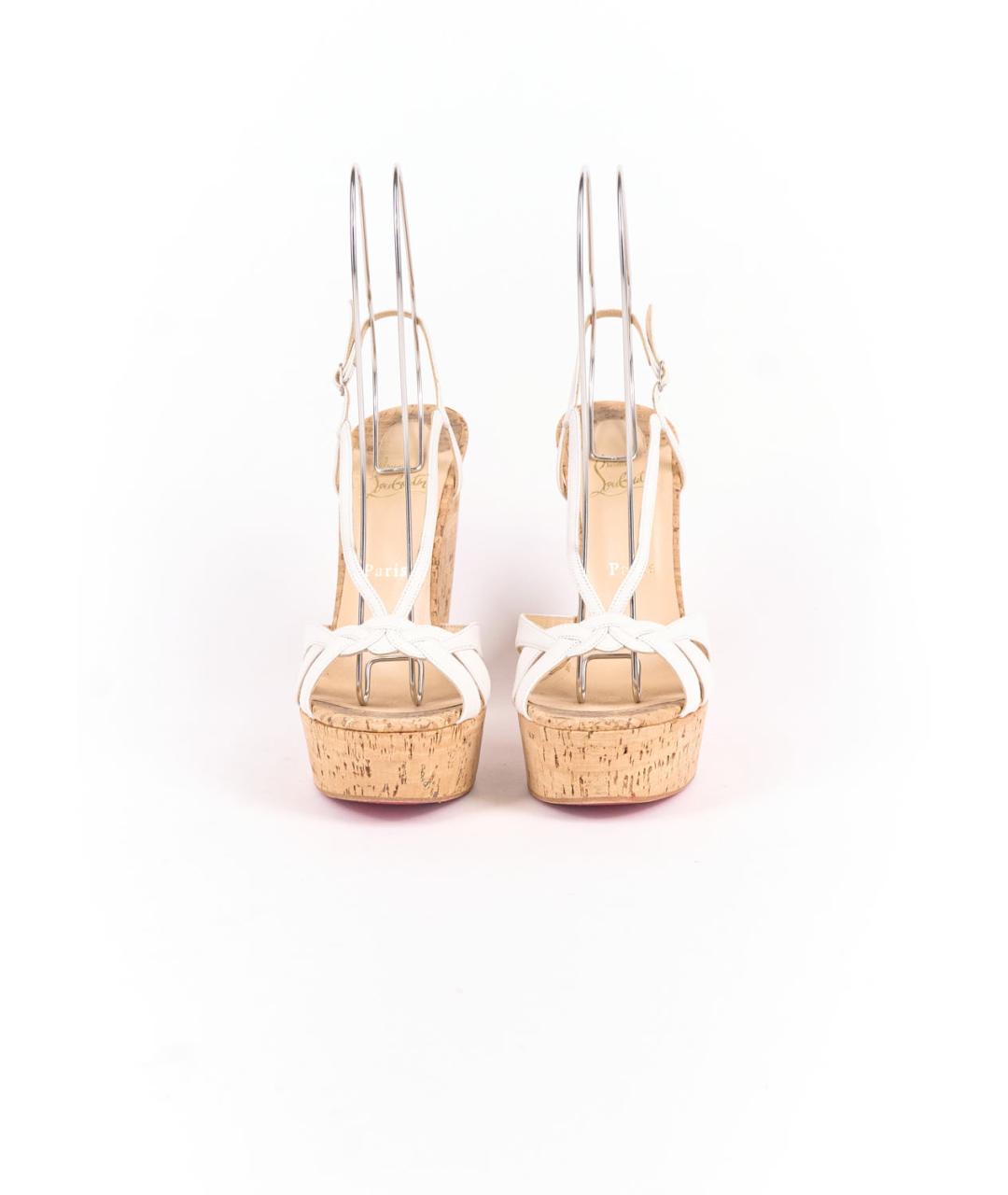 CHRISTIAN LOUBOUTIN Белые кожаные босоножки, фото 3