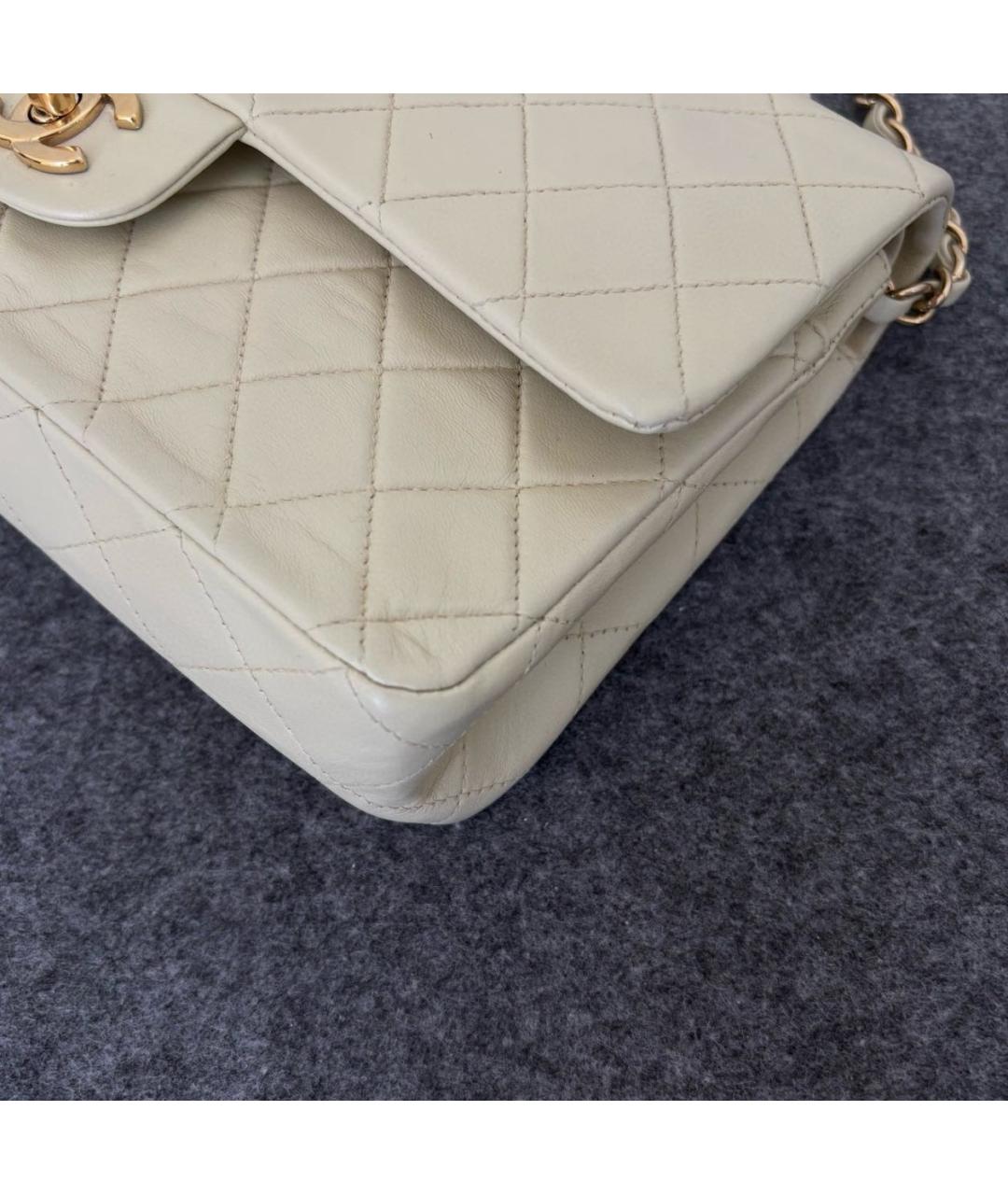 CHANEL Бежевая кожаная сумка через плечо, фото 5