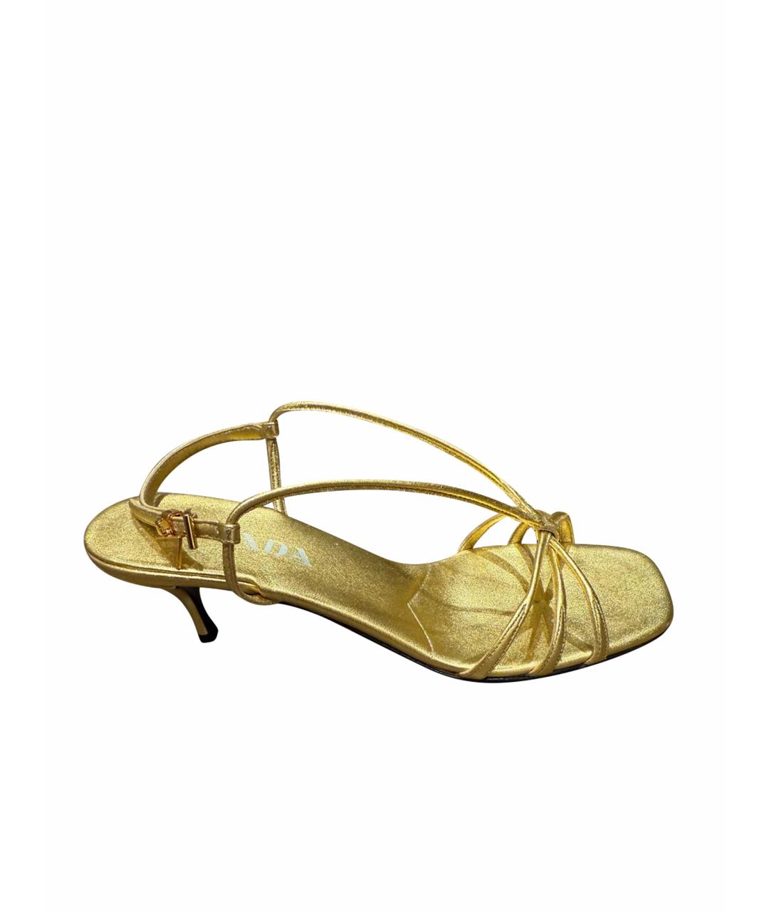 PRADA Золотые кожаные босоножки, фото 1