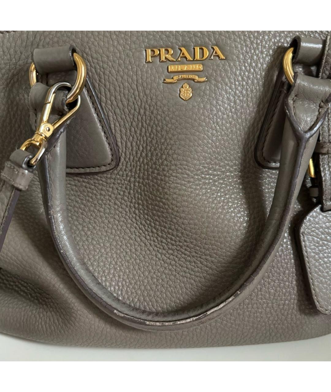 PRADA Серая кожаная сумка с короткими ручками, фото 6