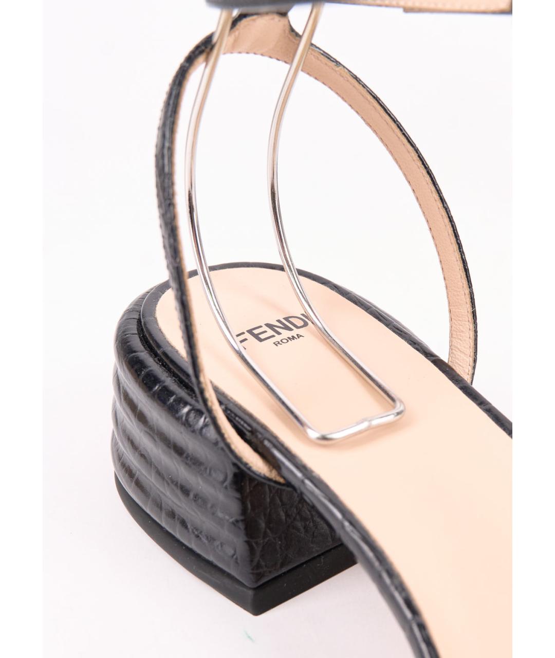 FENDI Черные кожаные босоножки, фото 5