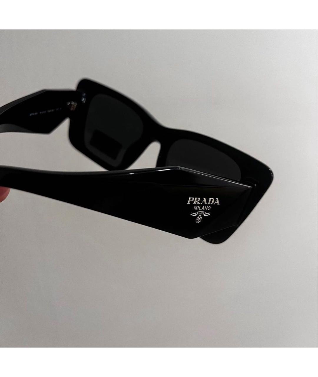 PRADA Черные пластиковые солнцезащитные очки, фото 3