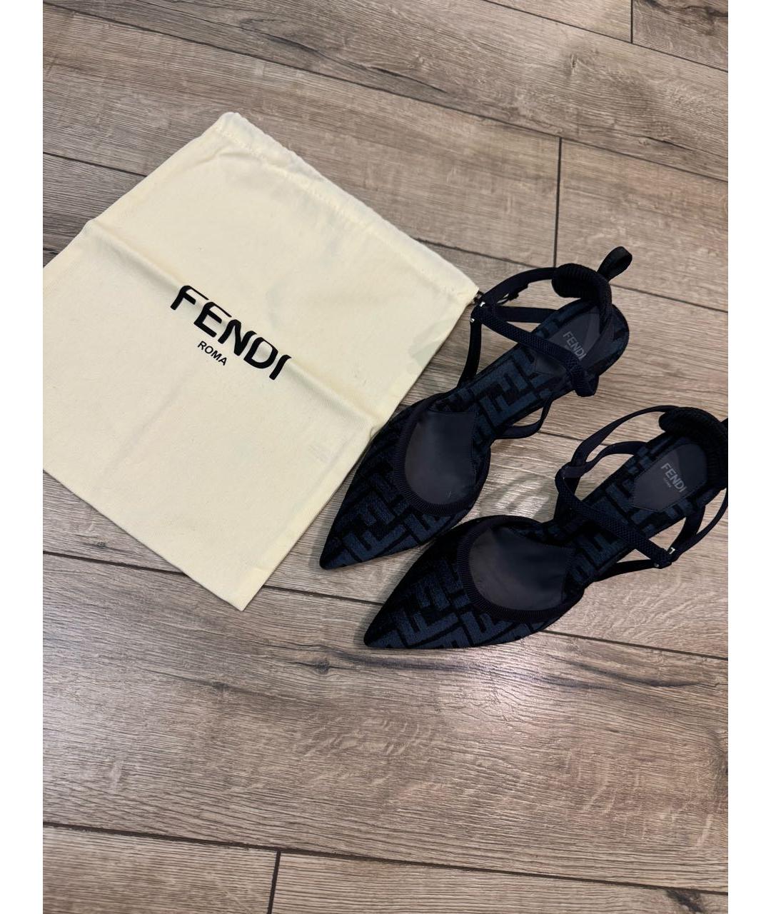 FENDI Темно-синие кожаные босоножки, фото 6