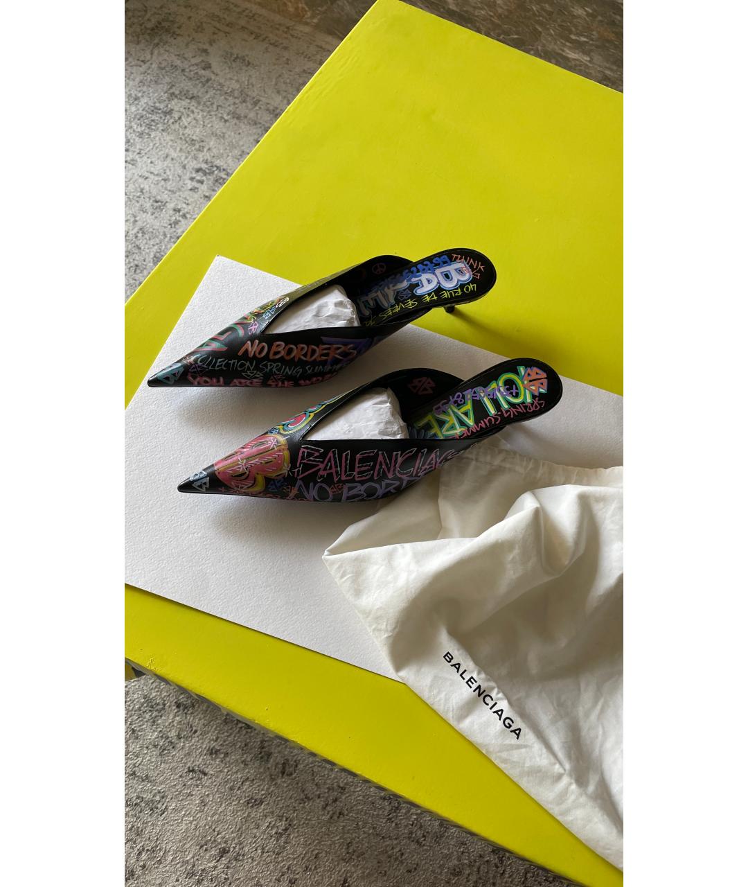 BALENCIAGA Черные кожаные мюли, фото 2