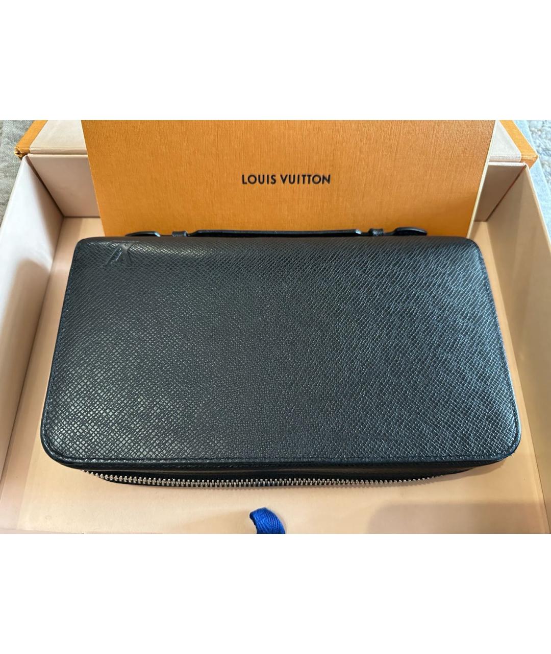 LOUIS VUITTON Черная кожаная барсетка, фото 9