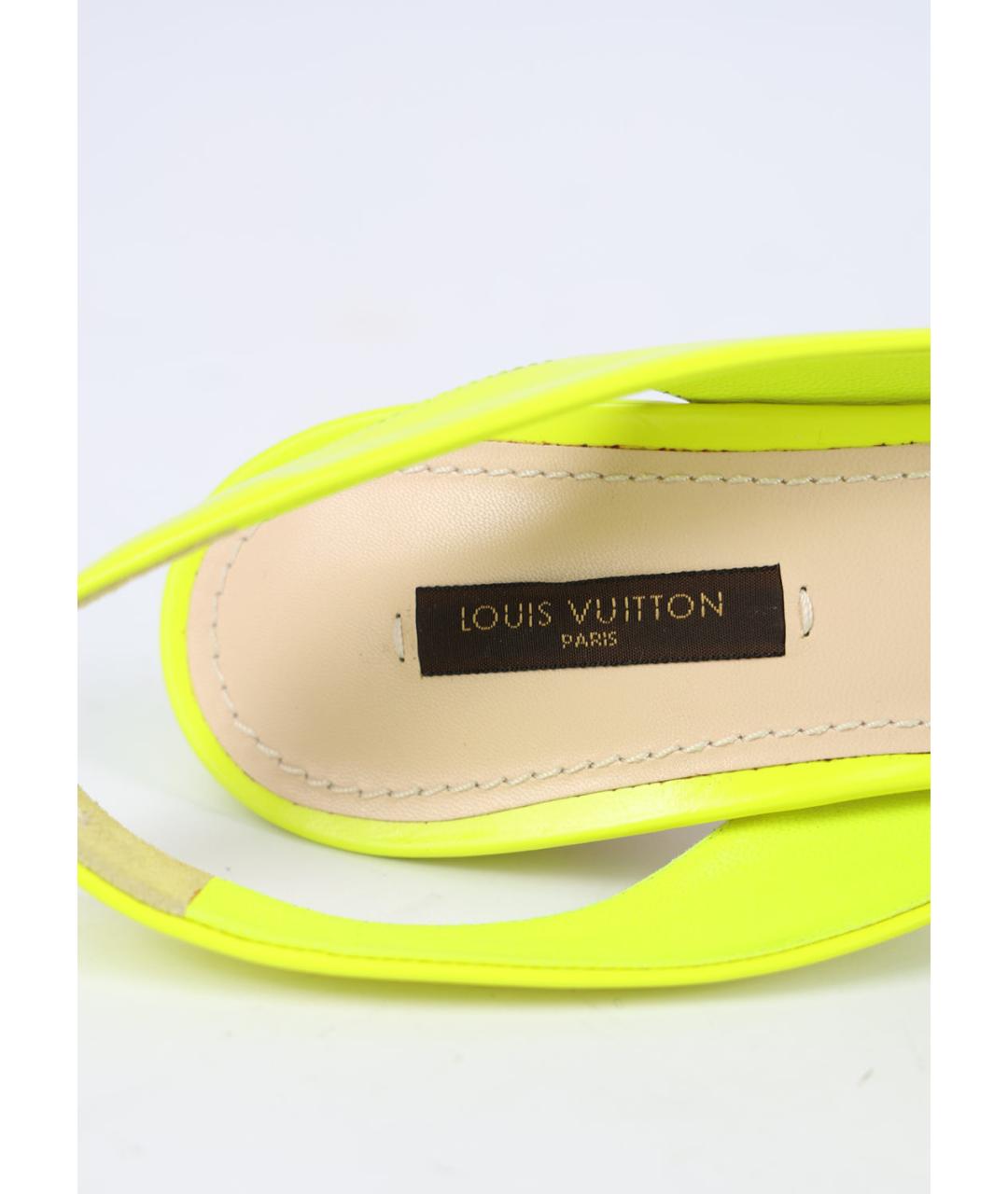 LOUIS VUITTON Желтые босоножки из лакированной кожи, фото 3