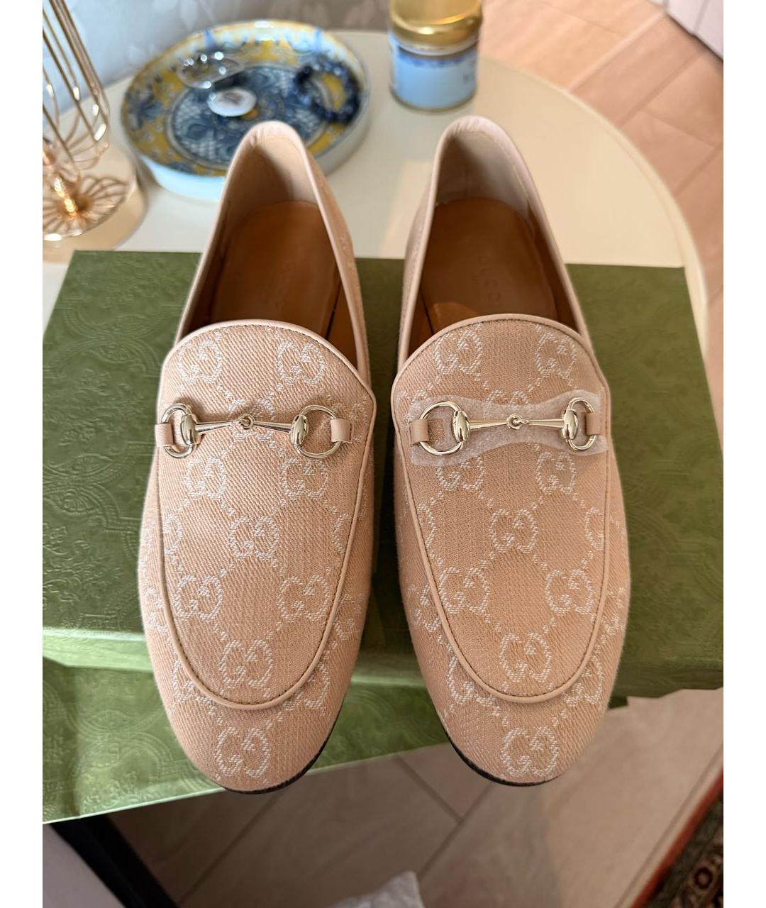 GUCCI Бежевые текстильные лоферы, фото 2