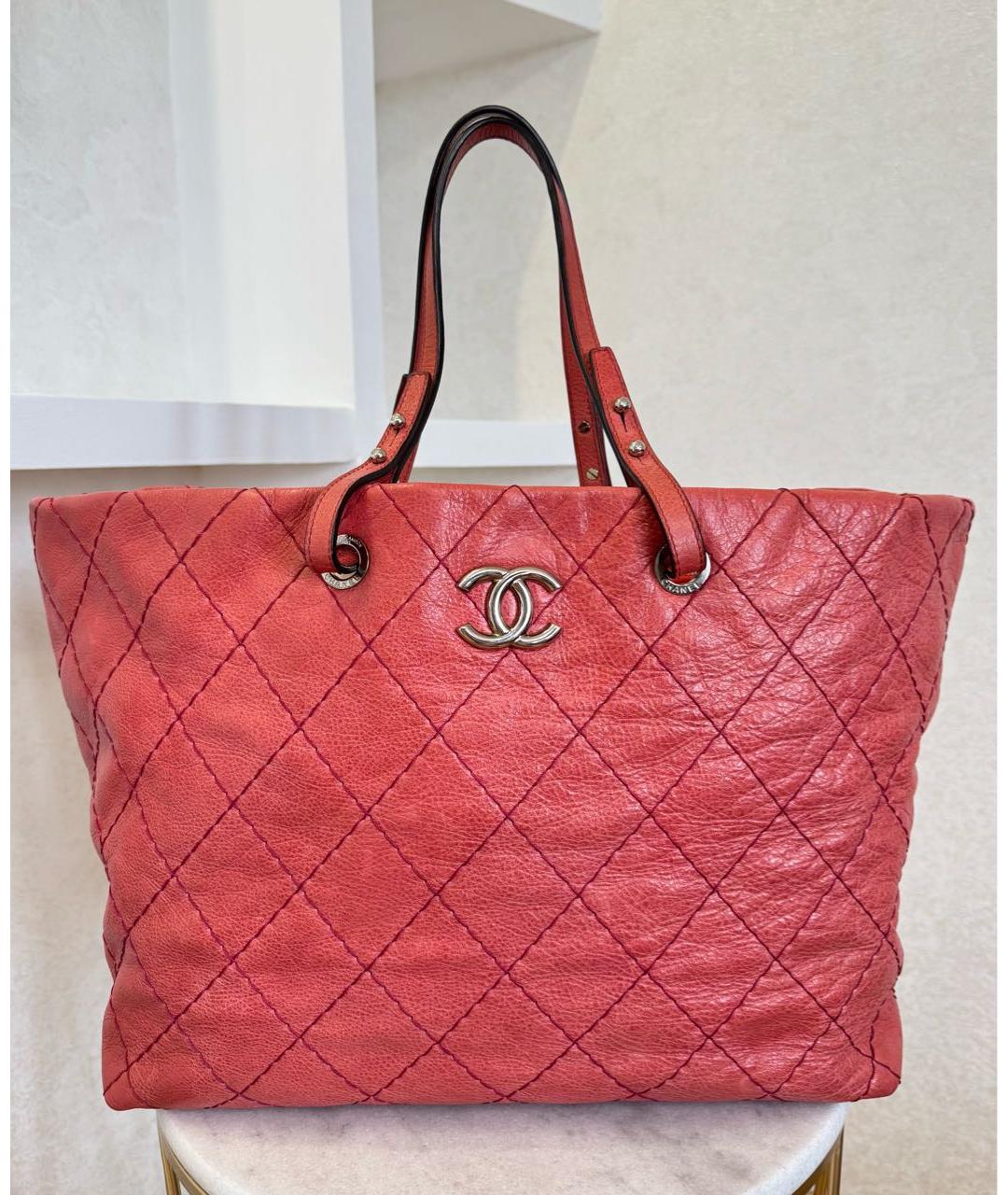 CHANEL Коралловая кожаная сумка тоут, фото 2