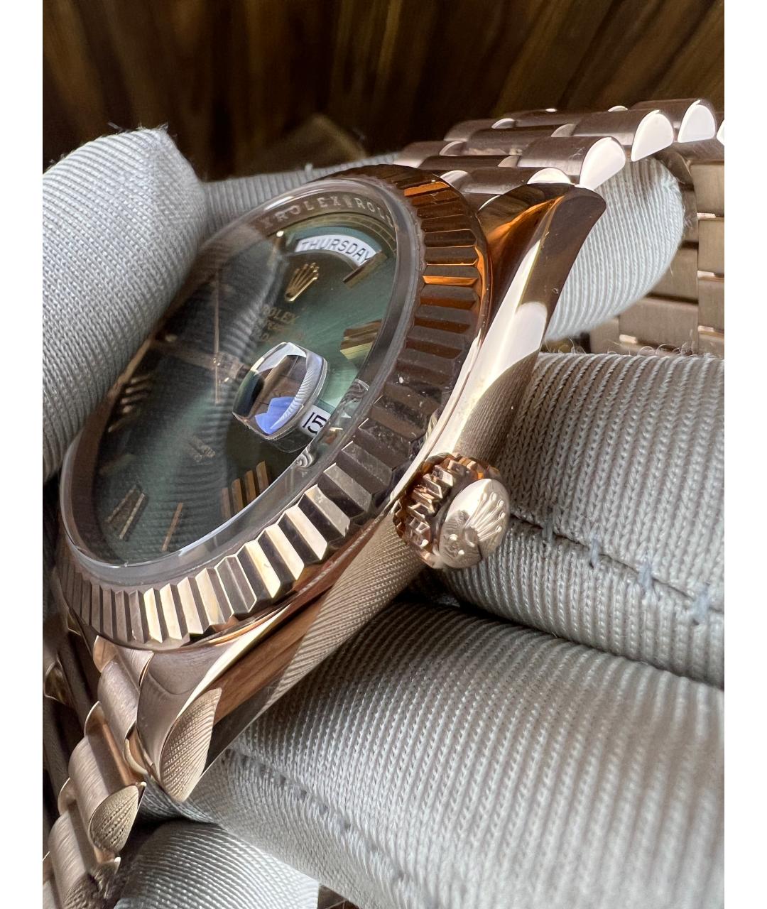 ROLEX Зеленые часы из розового золота, фото 3