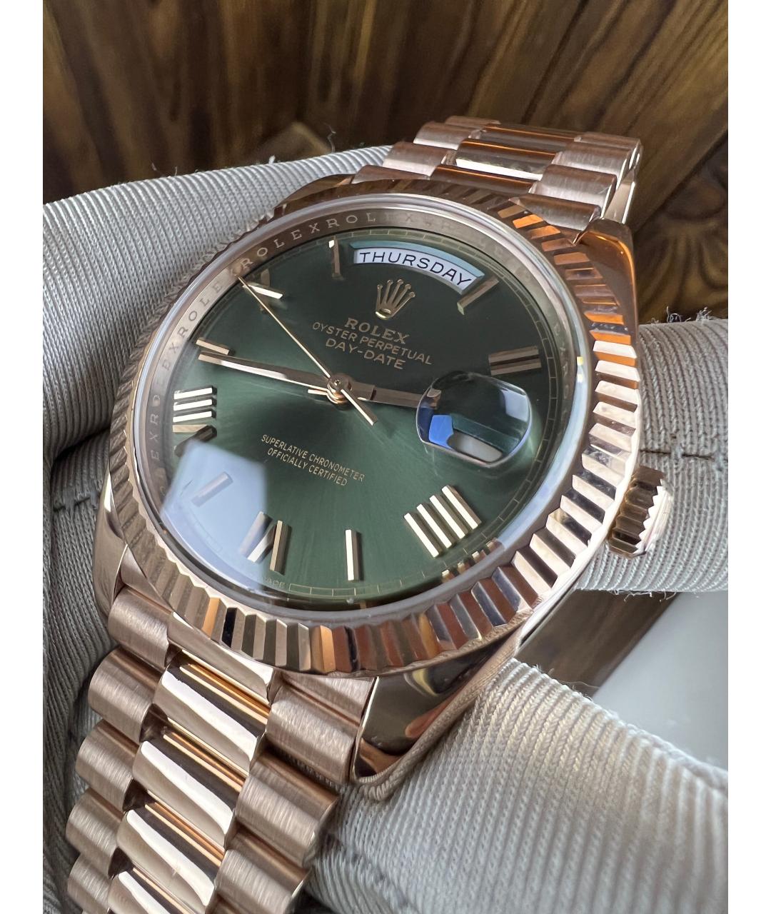 ROLEX Зеленые часы из розового золота, фото 2
