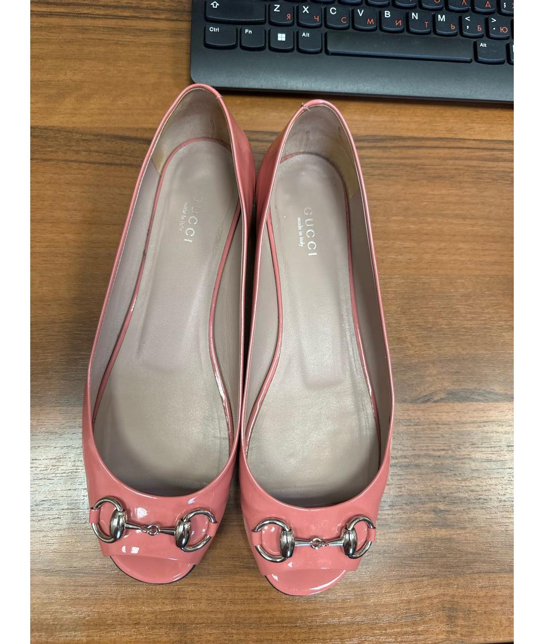 GUCCI Розовые балетки из лакированной кожи, фото 2