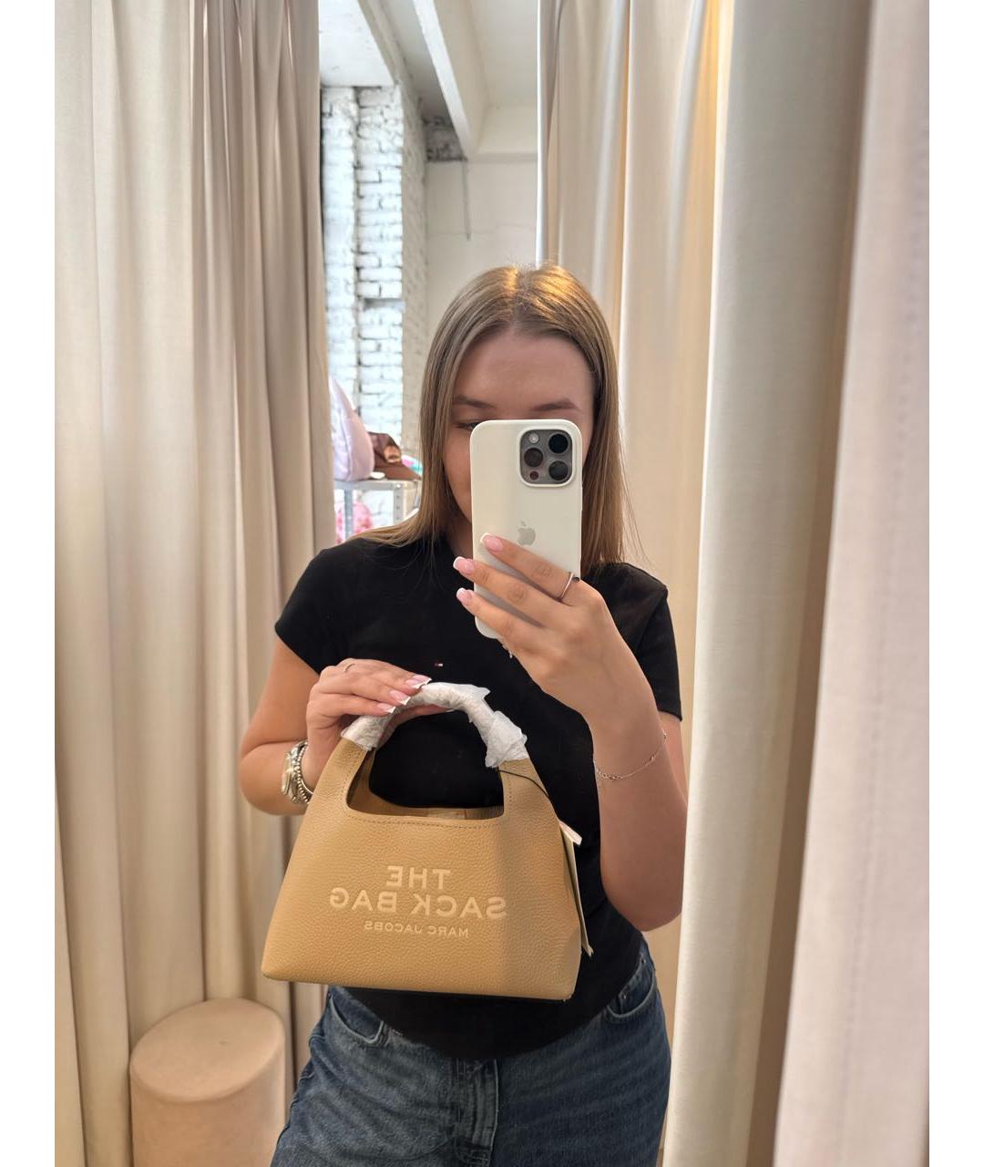 MARC JACOBS Бежевая кожаная сумка с короткими ручками, фото 5
