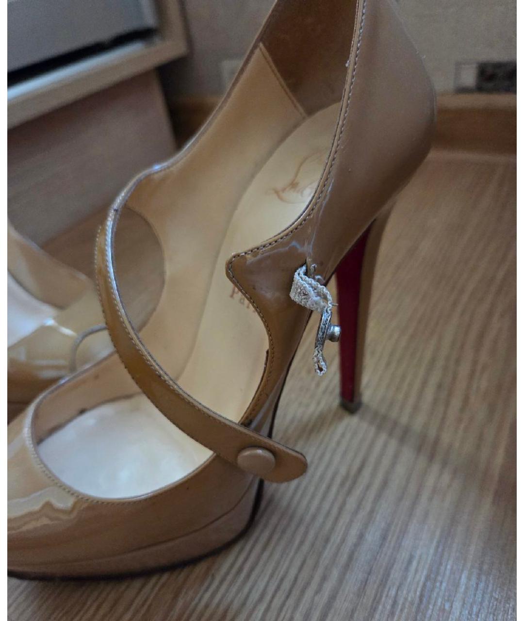 CHRISTIAN LOUBOUTIN Бежевые туфли из лакированной кожи, фото 3