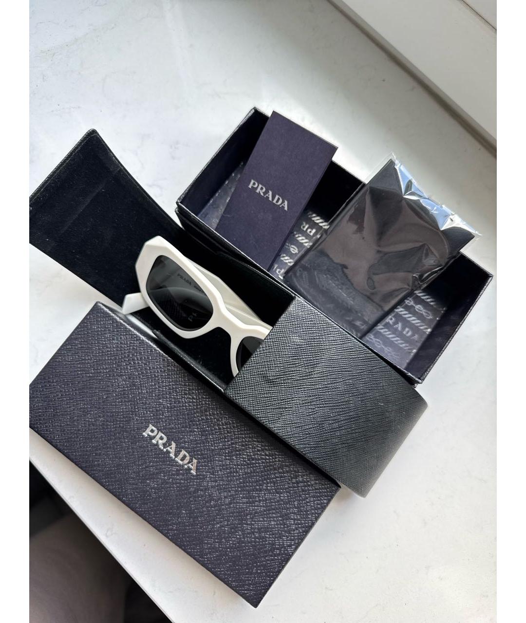 PRADA Белые пластиковые солнцезащитные очки, фото 3