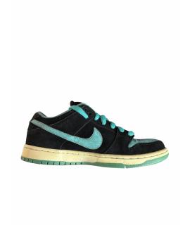 NIKE Кроссовки