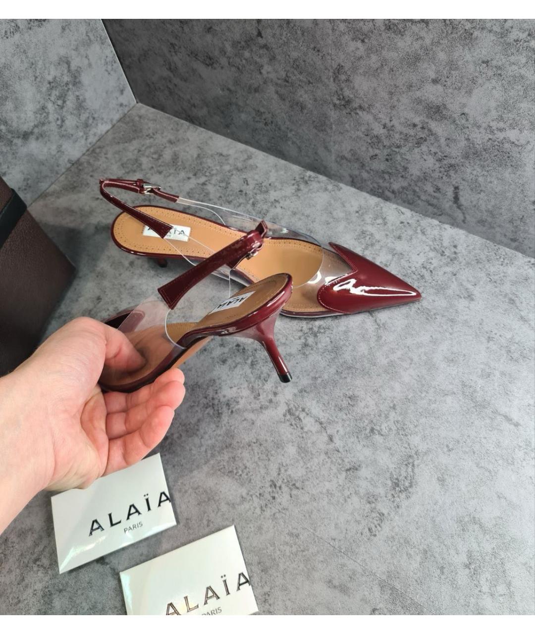 ALAIA Бордовые резиновые лодочки на низком каблуке, фото 5