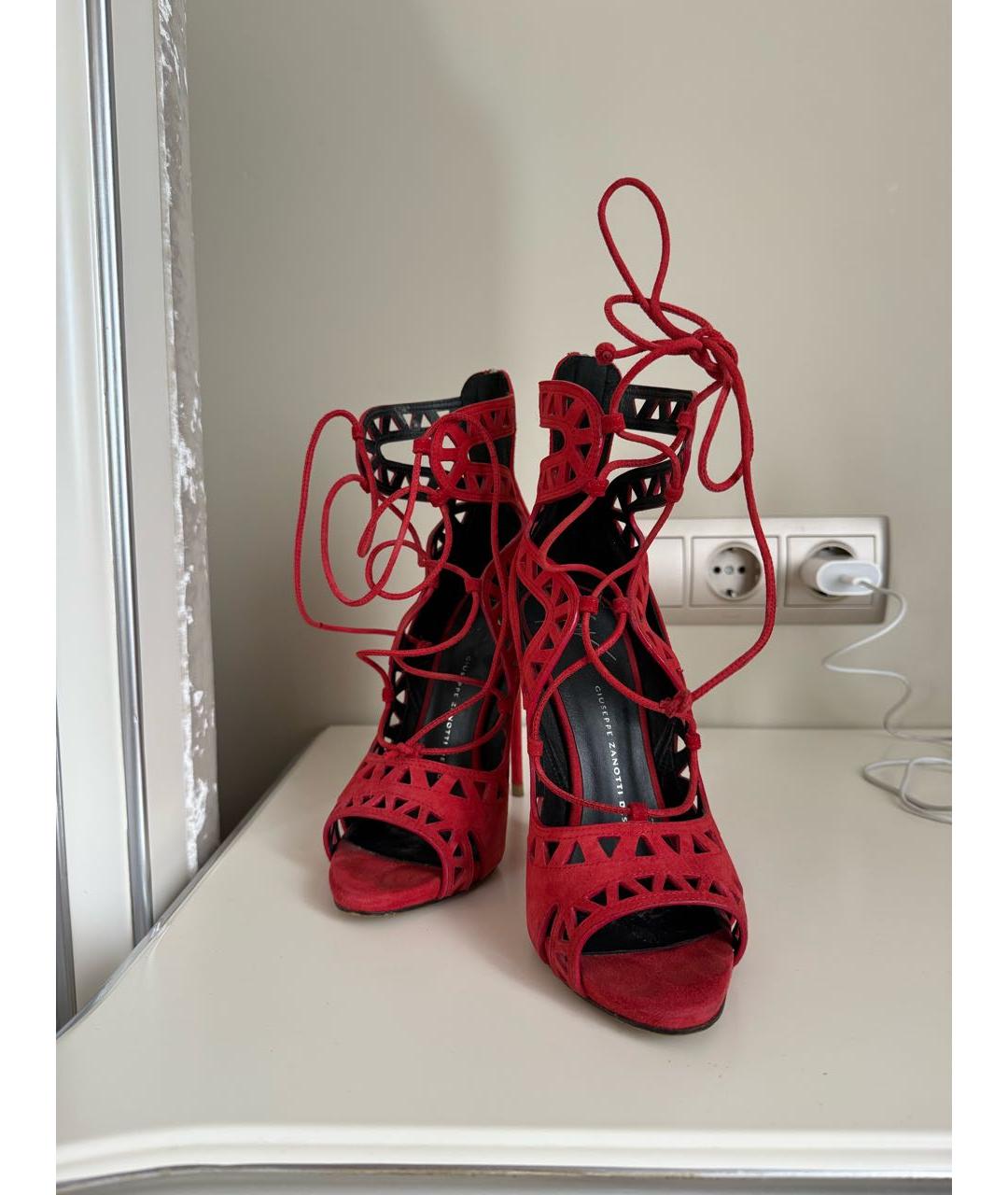 GIUSEPPE ZANOTTI DESIGN Красные замшевые босоножки, фото 2