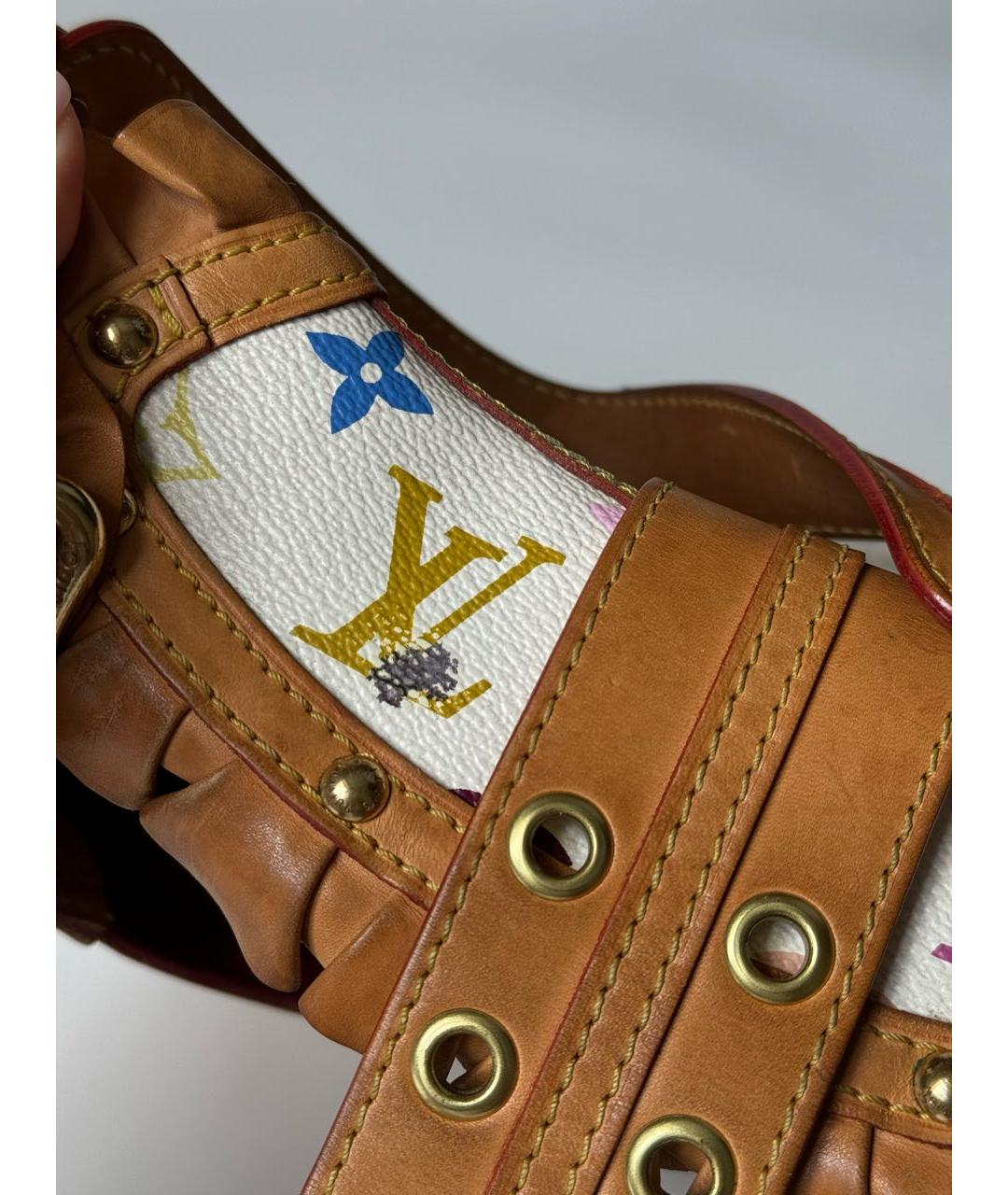 LOUIS VUITTON Белая сумка через плечо из искусственной кожи, фото 5