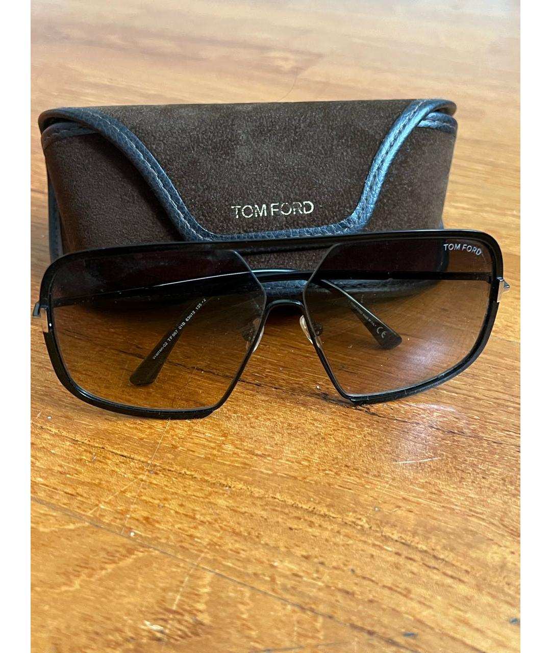 TOM FORD Черные пластиковые солнцезащитные очки, фото 3