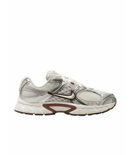 NIKE Кроссовки