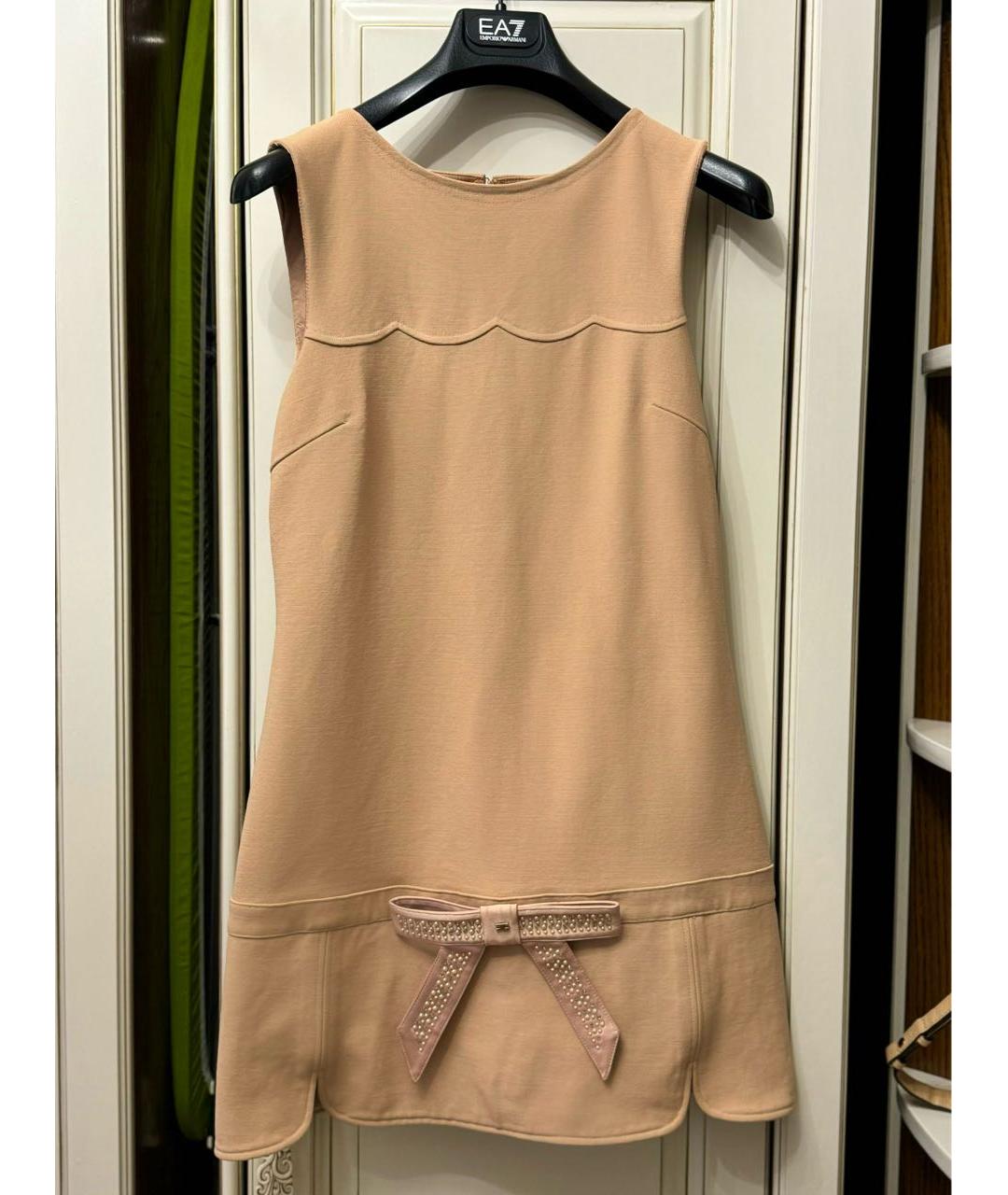 ELISABETTA FRANCHI Бежевое вискозное коктейльное платье, фото 7