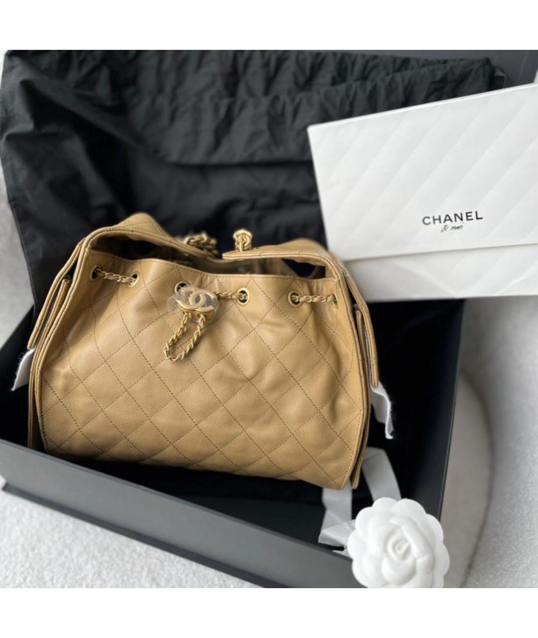 CHANEL Бежевая кожаная сумка с короткими ручками, фото 2
