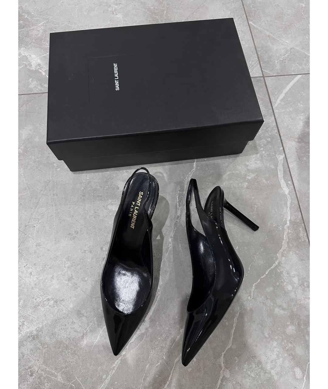 SAINT LAURENT Черные лодочки на низком каблуке из лакированной кожи, фото 2
