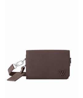 LOUIS VUITTON Сумка на плечо