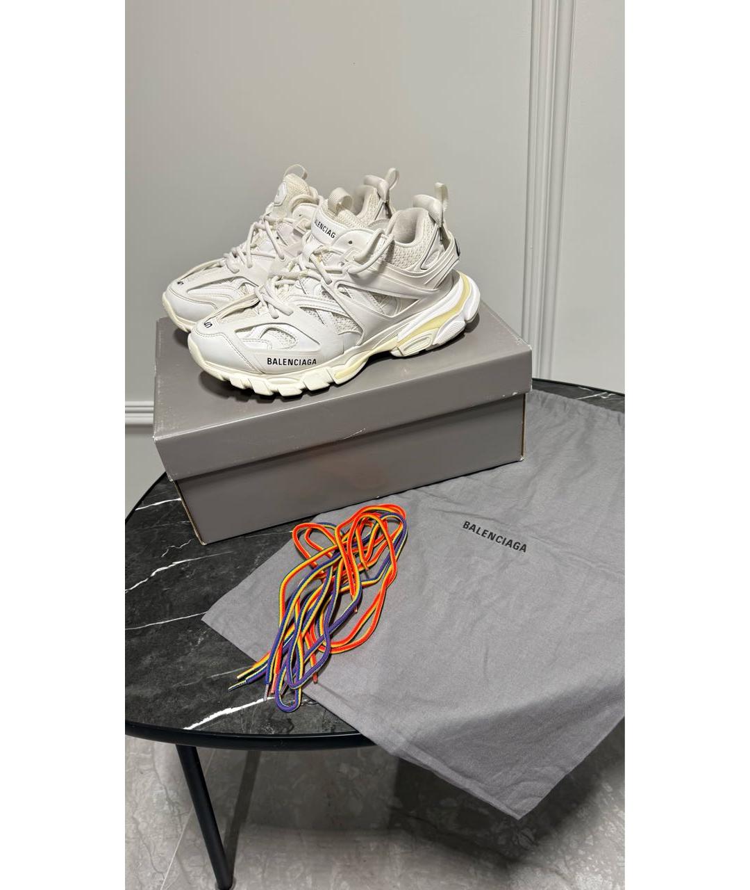 BALENCIAGA Белые кожаные кроссовки, фото 2
