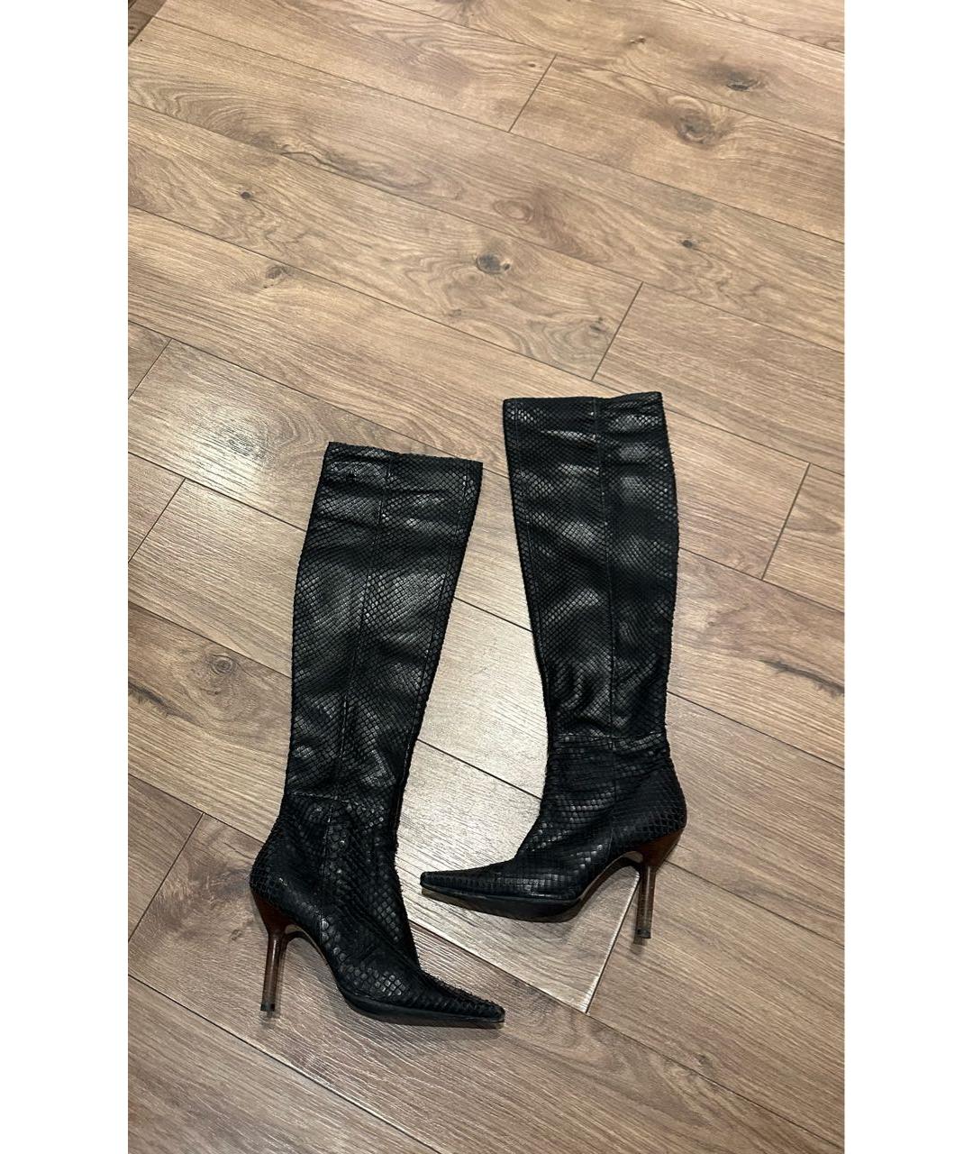 GUCCI Черные сапоги из экзотической кожи, фото 6
