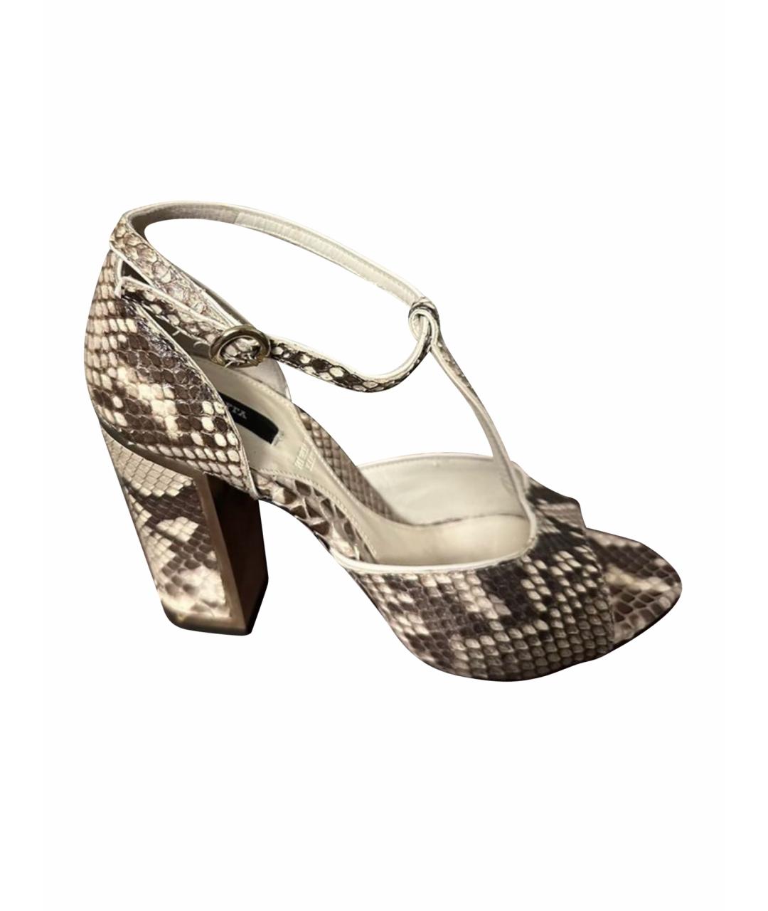 BALLY Бежевые босоножки из экзотической кожи, фото 1