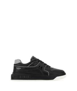 VALENTINO Низкие кроссовки / кеды