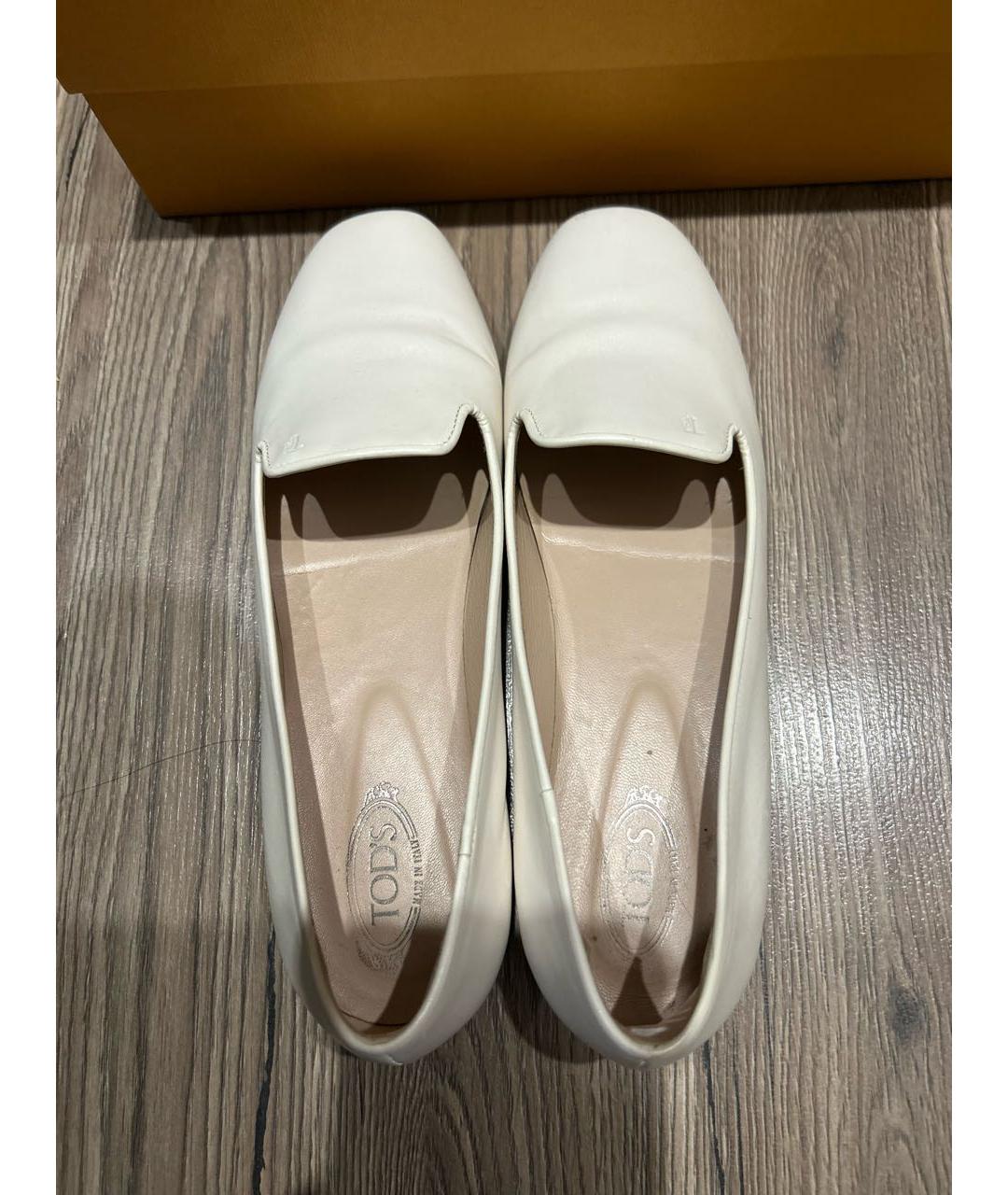 TOD'S Белые кожаные лоферы, фото 3