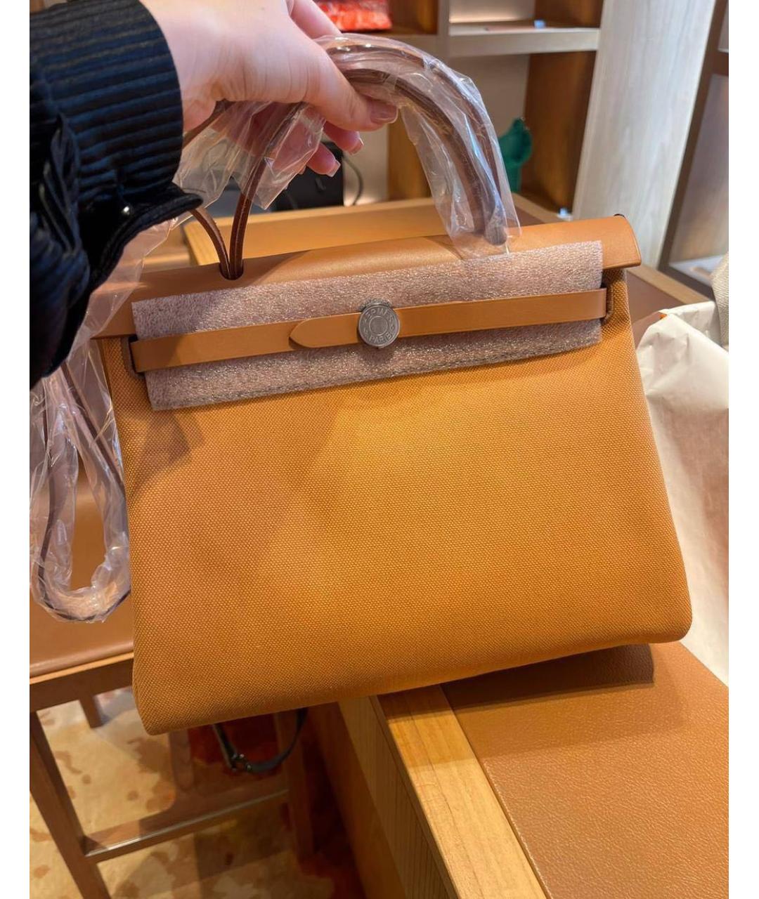 HERMES Горчичная кожаная сумка через плечо, фото 4