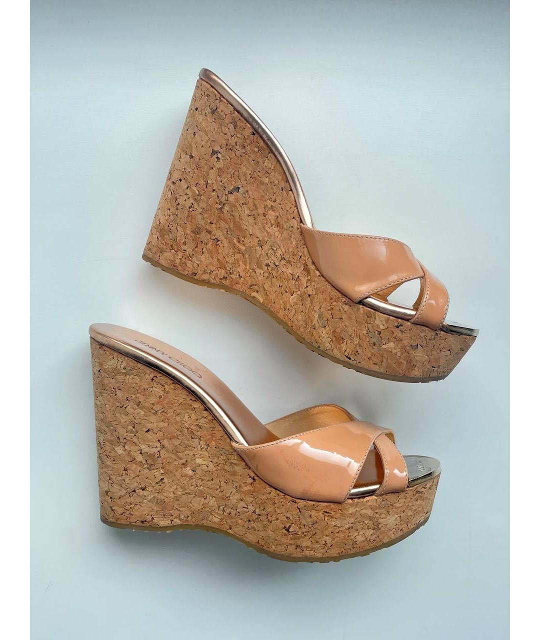 JIMMY CHOO Бежевые сабо из лакированной кожи, фото 2