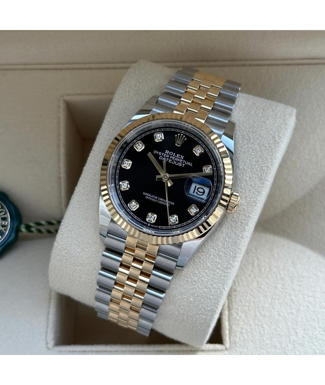 ROLEX Черные часы из желтого золота, фото 2
